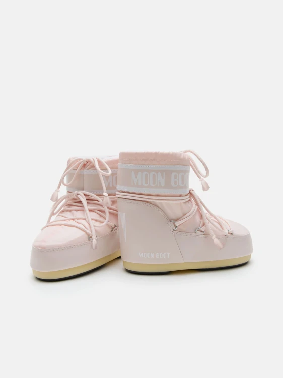 para-sniegowcow-apres-ski-moon-boot-icon-low-nylon-widok-z-boku-i-z-przodu-sznurowanie