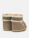 buty-zimowe-moon-boot-icon-low-pearly-plus-para-od-tylu-kozuszek-i-zamszowy-otok