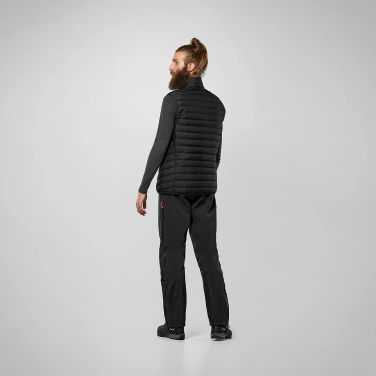 salewa-brenta-down-vest-men-czarna-calosc-tyl