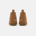 buty-meskie-ugg-neumel-chelsea-chestnut-1121644-che-03.jpg