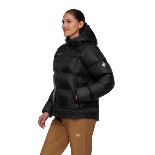 czarna-damska-kurtka-puchowa-mammut-glacier-glow-in-hooded-women-polprofil