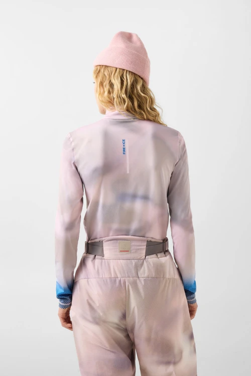 bluza-narciarska-damska-bogner-fire-ice-ilvy-pink-blue-264-5456-7751-A73-03-na-modelu.jpg