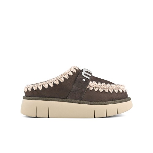 klapki-damskie-mou-bounce-clog-metal-logo-mocha-fw531001a-01.jpg