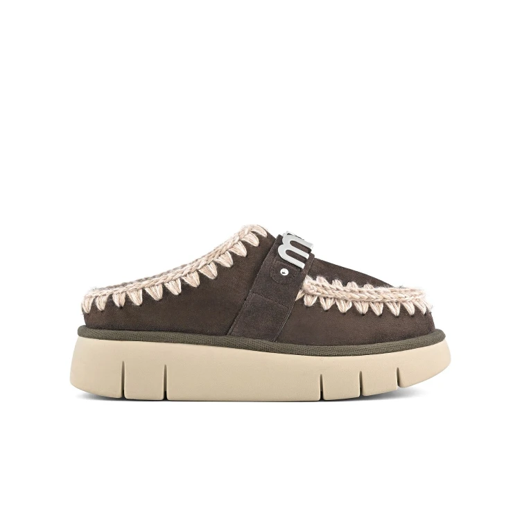 klapki-damskie-mou-bounce-clog-metal-logo-mocha-fw531001a-01.jpg