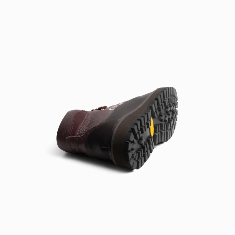 podeszwa-vibram-bieznik-buty-zimowe-damskie-mono-vidda-grained-spod-buta
