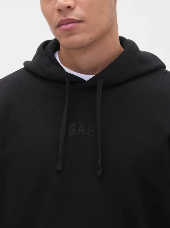 meska-bluza-gap-czarna-haftowane-mini-logo-detal.jpg