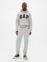 spodnie-dresowe-meskie-gap-heritage-logo-jogger-light-heather-grey-komplet.jpg