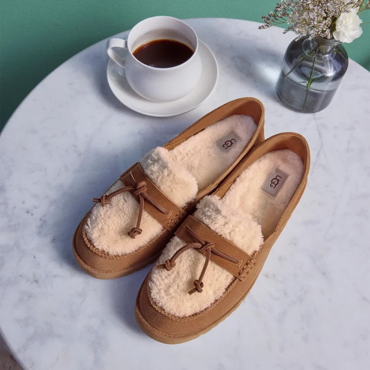 buty-damskie-ugg-zora-loafer-chestnut-1182151-che-08.webp