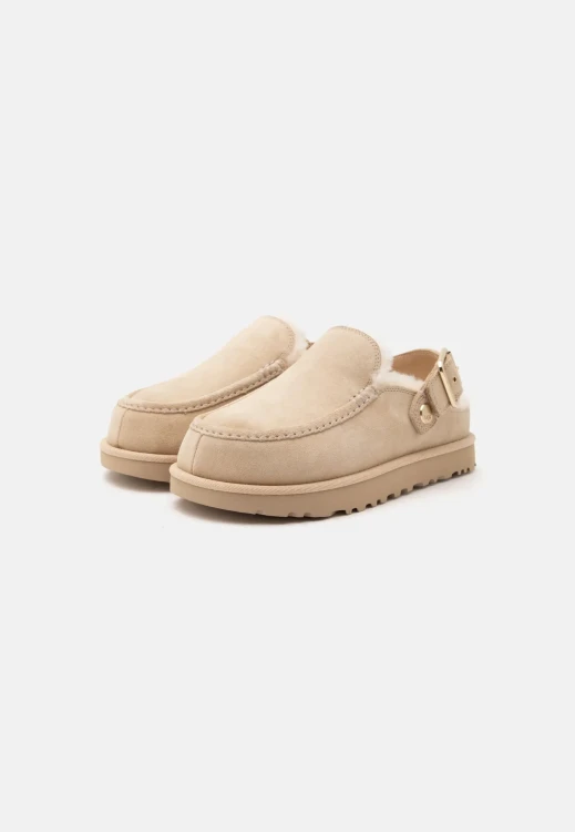 mule-damskie-ugg-evelina-clog-sand-castle-1180251-sndc-05.webp
