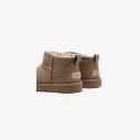 buty-damskie-ugg-classic-ultra-mini-caribou-1116109-crbo-03-detal-tyl.webp