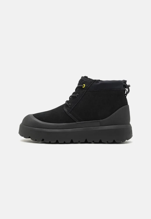 buty-meskie-ugg-neumel-weather-hybrid-black-1143991-bblc-02-bok.webp