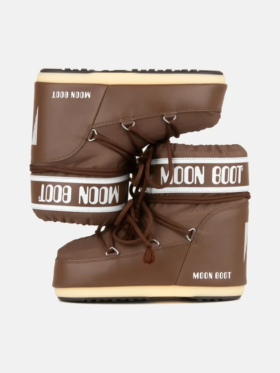 para-brazowych-sniegowcow-moon-boot-icon-low-nylon-kreatywne-ujecie-butow