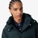kurtka-puchowa-damska-lacoste-bf8434-gjp-stojka-kaptur-logo-detal