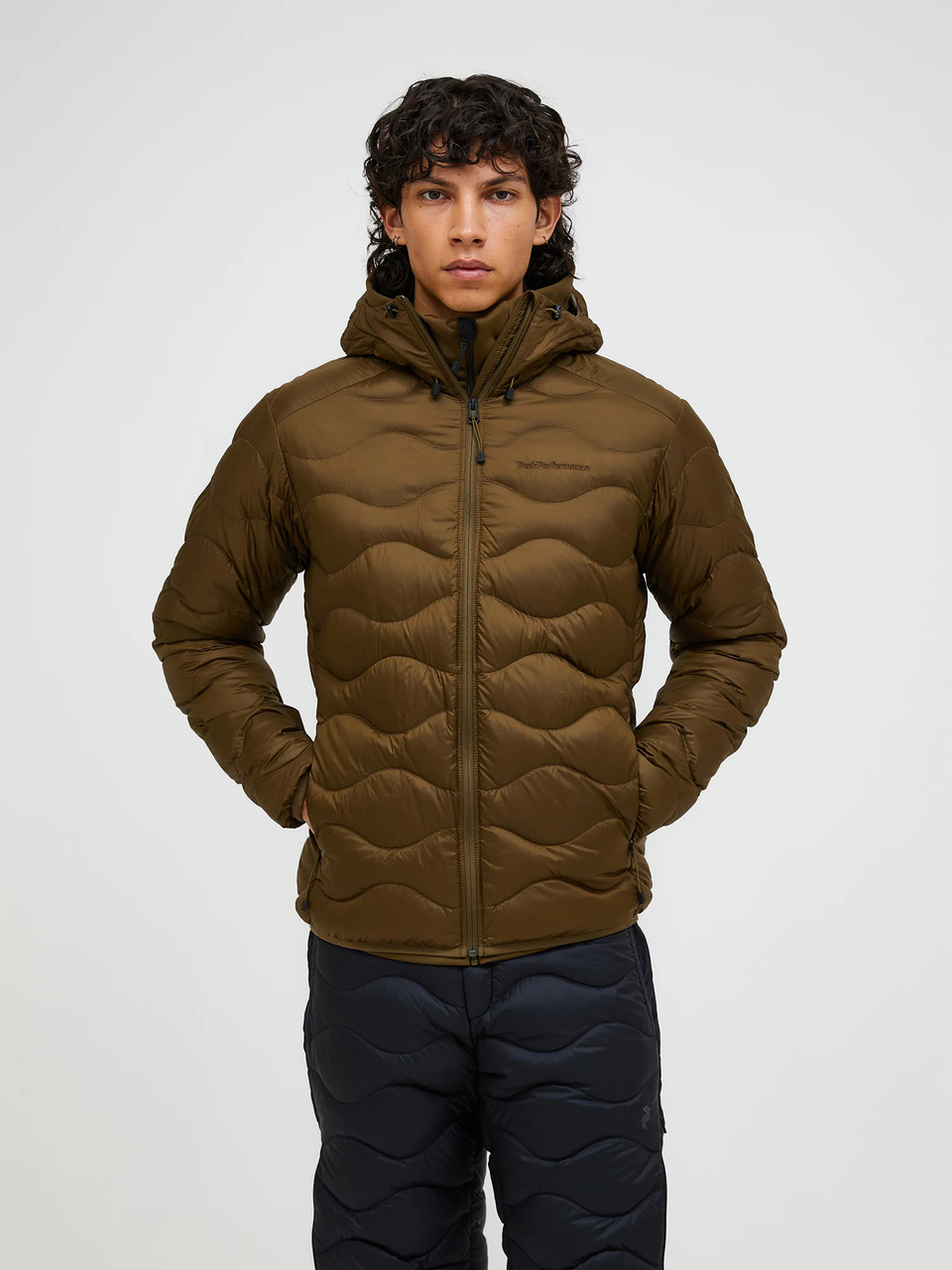 Puchowa Kurtka Męska Peak Performance Helium Down Hood Meadow Moss